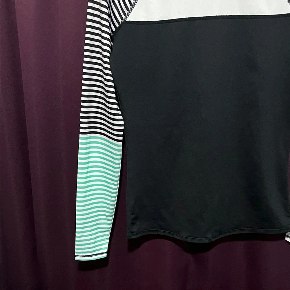 Roxy Black and White Swim Coverup - Picture 3 of 6